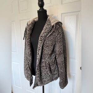 Thread & Supply Cozy tan/grey Sherpa Jacket